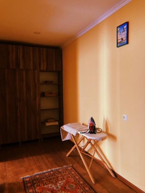 Home Away Home In Heart Of Tbilisi ภายนอก รูปภาพ